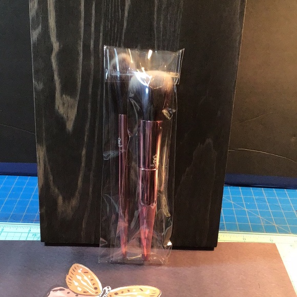 🌻 MODA POWDER AND SOFT GLOW MAKE UP BRUSHES. - Picture 4 of 8
